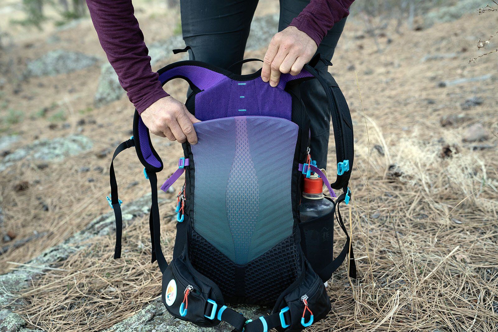 Backpanel and torso adjustment on Gregory Maya 20 hiking daypack