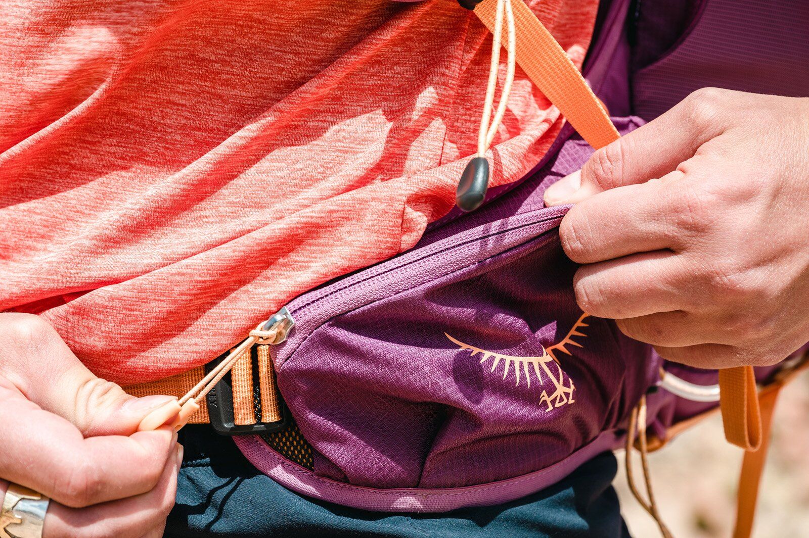 Close-up of hip belt pocket of Osprey Tempest Velocity 30 hiking daypack