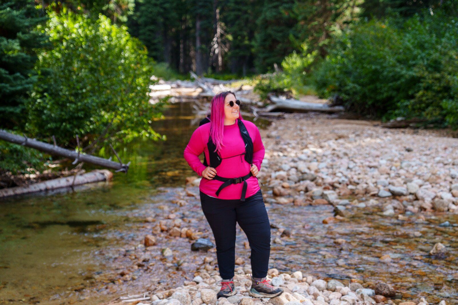 Front view of hiker wearing Arc'teryx Aerios 35 hiking daypack