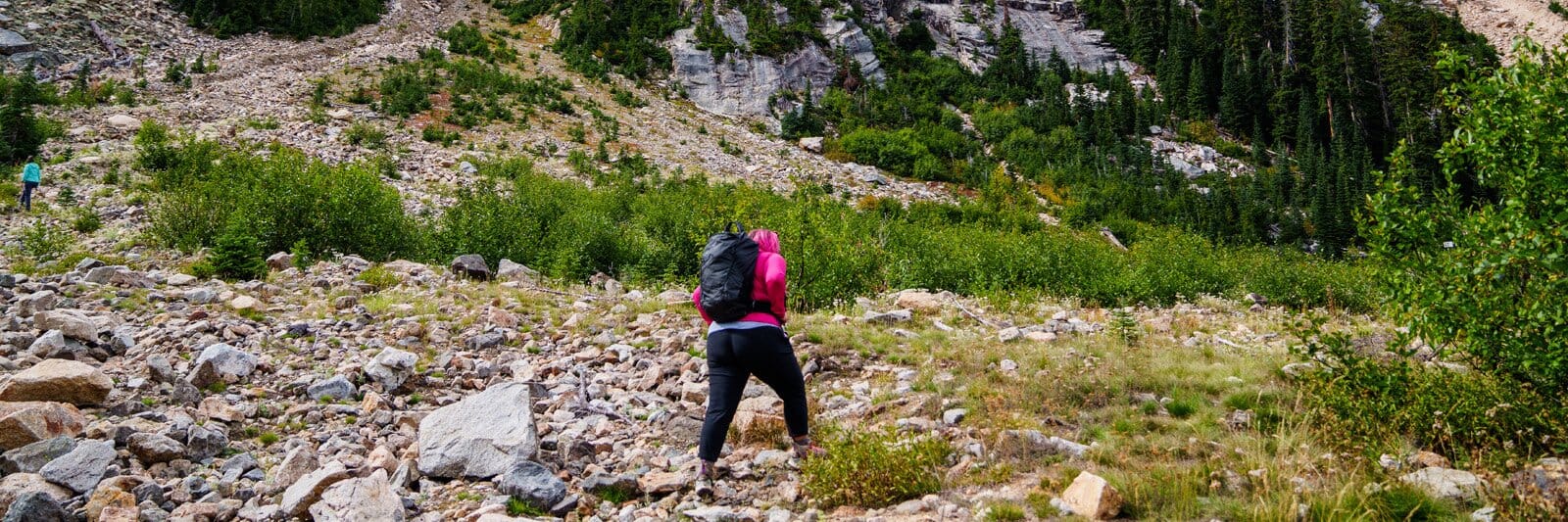 Hiking with Arc'teryx Aerios 35 hiking daypack