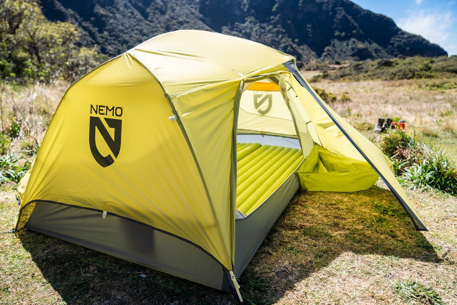 Nemo Dagger Osmo 2P backpacking tent vestibule