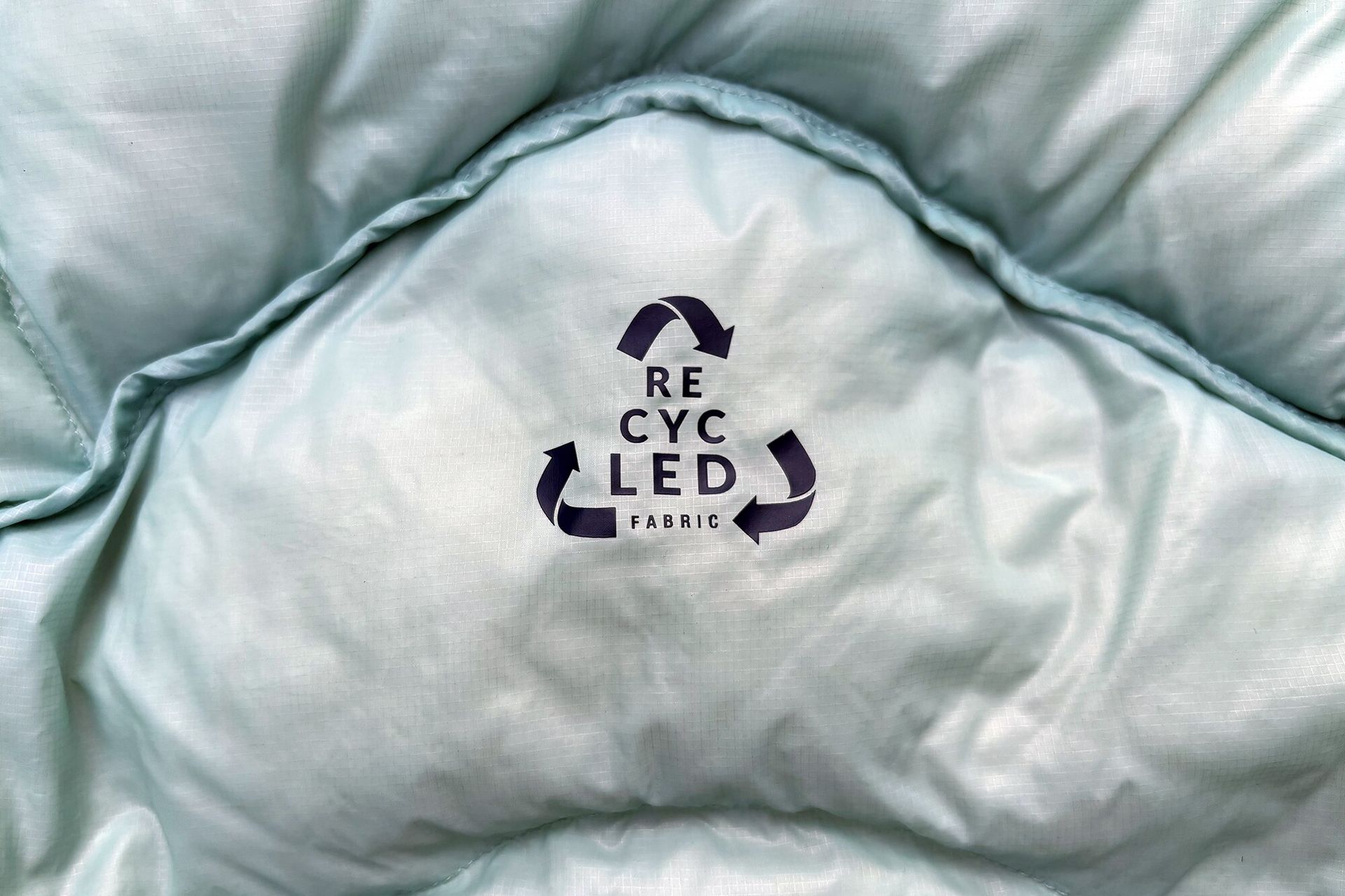 Recycled materials logo