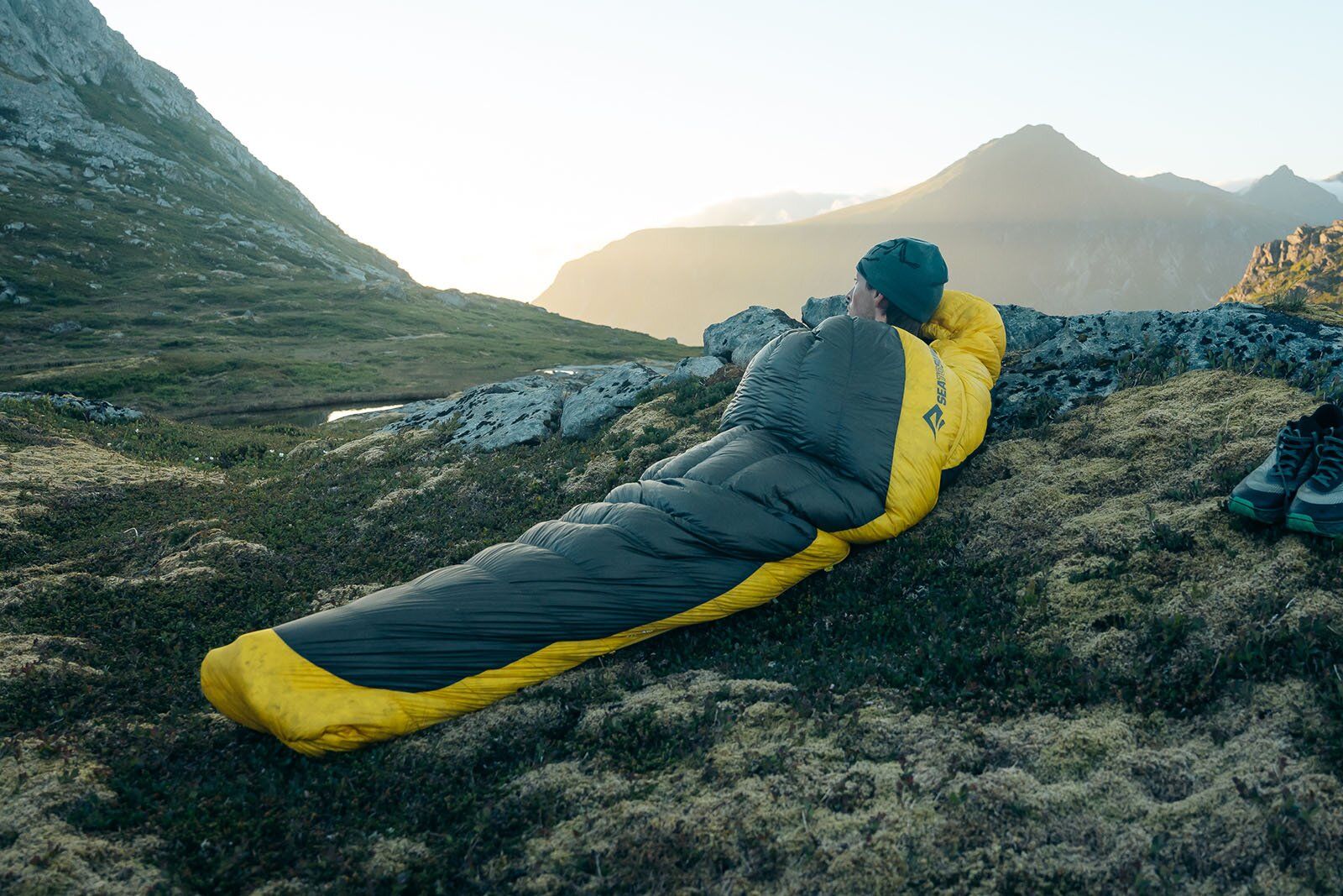 SEA TO SUMMIT SPARK 15F backpacking sleeping bag at sunset