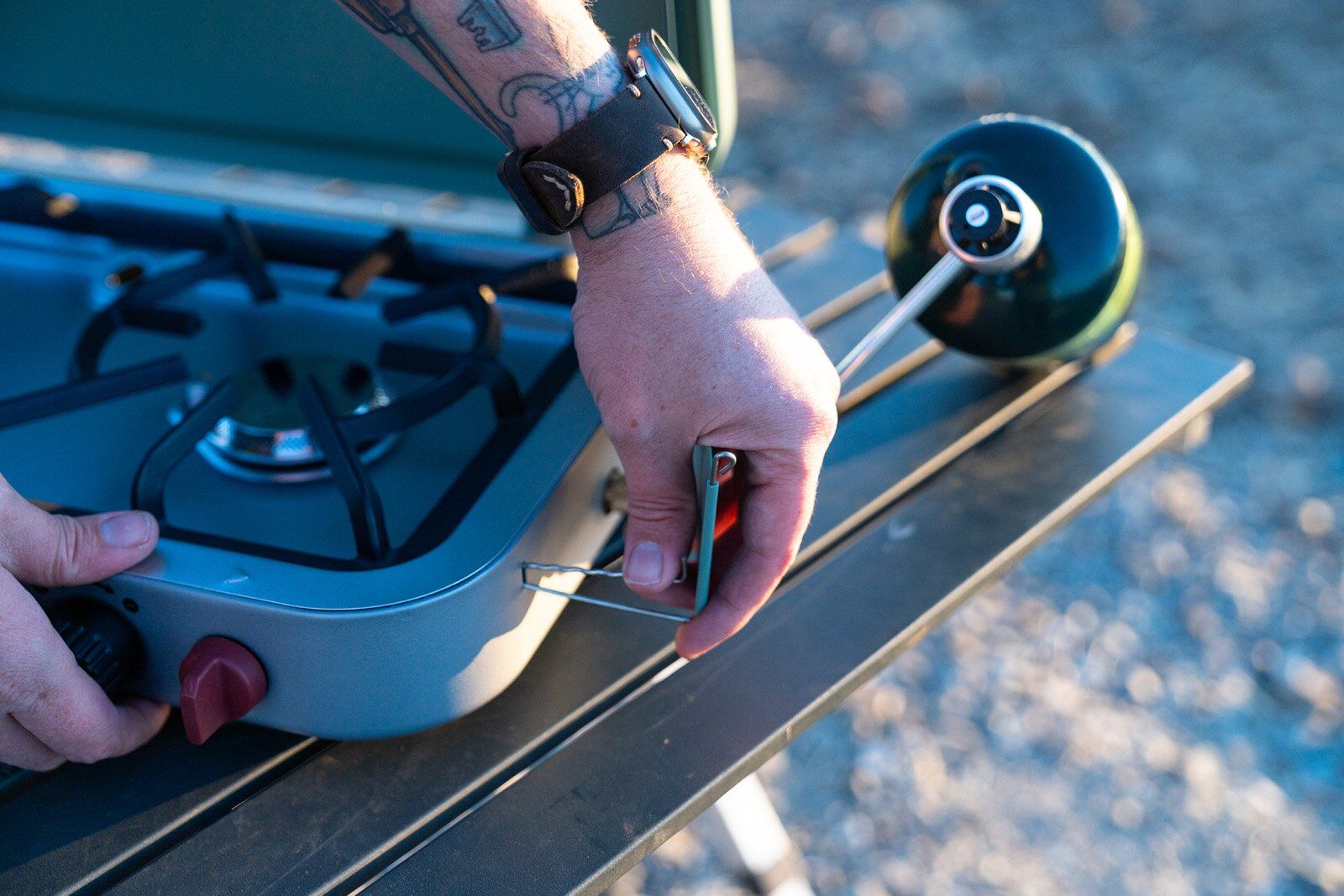 Setting up the Coleman Cascade 3-in-1 camping stove