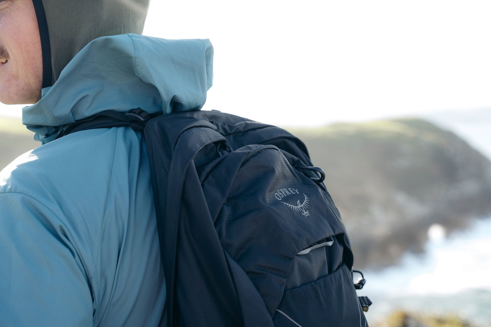 Top front compartments of Osprey Talon 22 hiking daypack